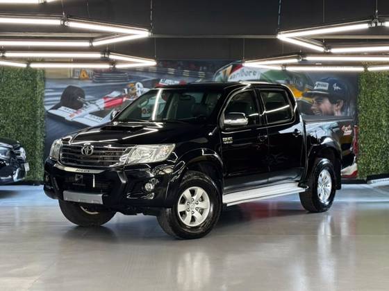 TOYOTA HILUX 3.0 SRV 4X4 CD 16V TURBO INTERCOOLER DIESEL 4P AUTOMÁTICO